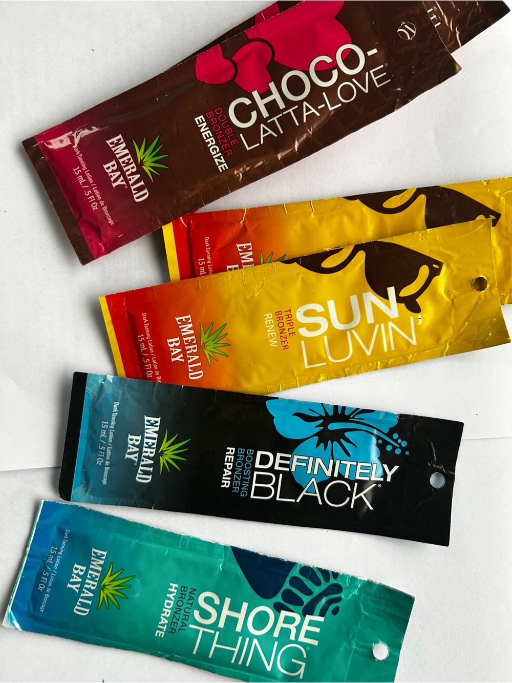 Emerald Bay Sun Luvin & Choco-Latta-Love Tanning Sachet - Yellow & Brown